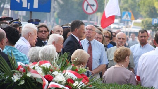 Wybiła Godzina ?W? ? Cześć i chwała bohaterom! [video]