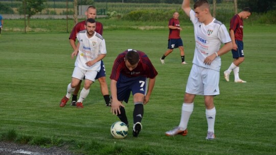 Dziurawa obrona i hokejowy wynik Wilgi