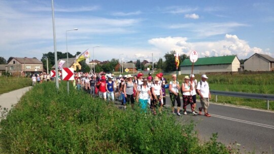 Za krokiem krok ? pielgrzymka dzień po dniu