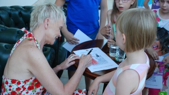 Była Ewa Błaszczyk, teraz Joanna Trzepiecińska