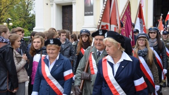 Gdzie żołnierzy naszych kwiat?