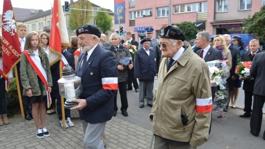 Gdzie żołnierzy naszych kwiat?