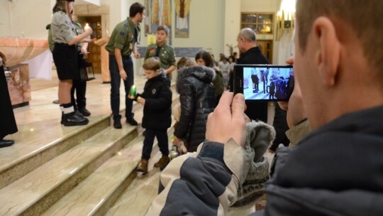 Światło z Betlejem rozświeca powiat