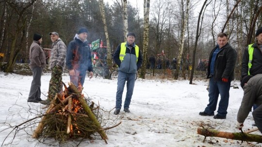 Blokada DK 17 rozpoczęta. Rolnicy zdeterminowani