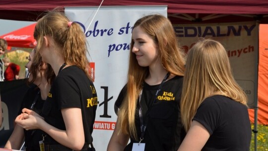 Cysterna zderzyła się z oplem na Shellu Cysterna zderzyła się z oplem na Shellu