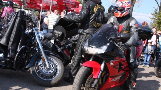 Motocykliści o wielkim sercu