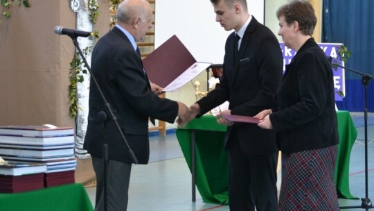 Prawie 1000 abiturientów rusza w świat Prawie 1000 abiturientów rusza w świat