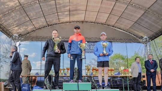 Victus Rębków na podium Biegu Flagi