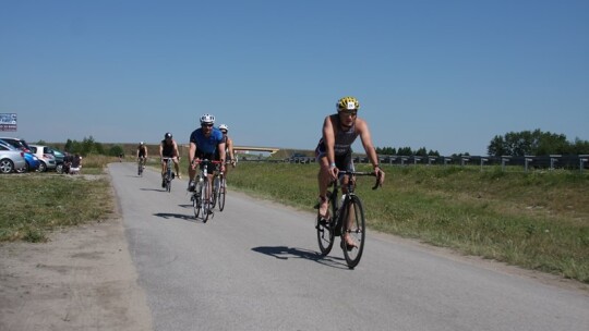 Triathloniści upału się nie boją