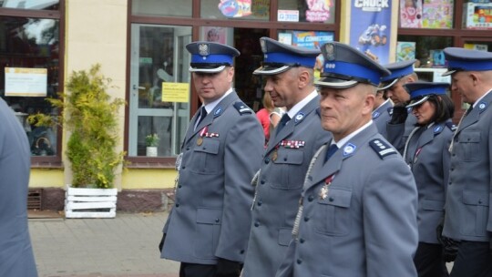 Garwolińscy policjanci ze sztandarem