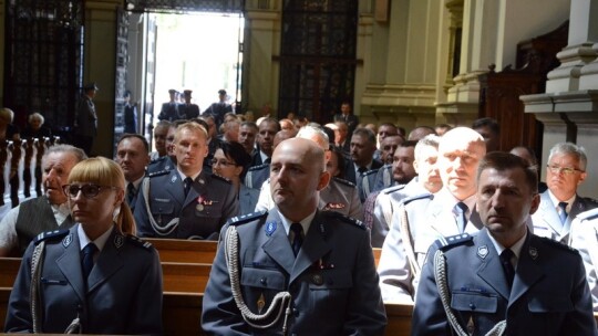 Garwolińscy policjanci ze sztandarem