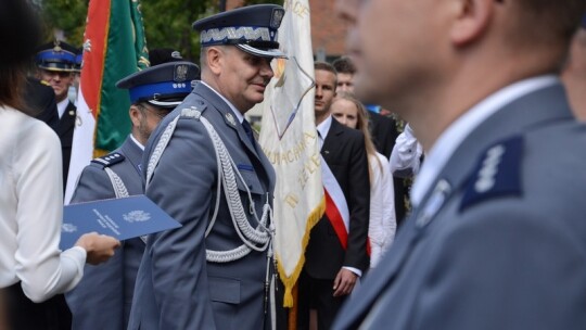 Garwolińscy policjanci ze sztandarem