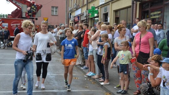 Garwolińscy policjanci ze sztandarem