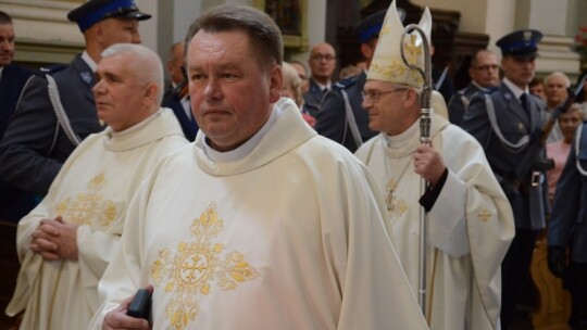 Garwolińscy policjanci ze sztandarem