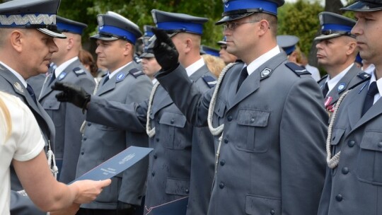 Garwolińscy policjanci ze sztandarem