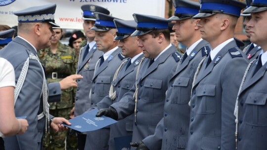 Garwolińscy policjanci ze sztandarem