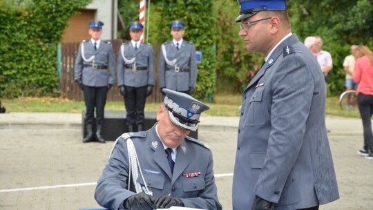 Garwolińscy policjanci ze sztandarem