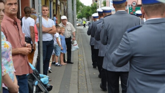 Garwolińscy policjanci ze sztandarem