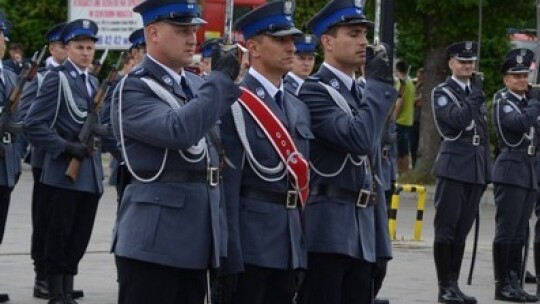 Garwolińscy policjanci ze sztandarem