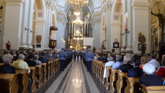 Garwolińscy policjanci ze sztandarem