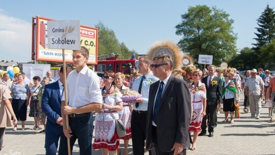 W podziękowaniu za plony ? Dożynki Powiatowe w Żelechowie