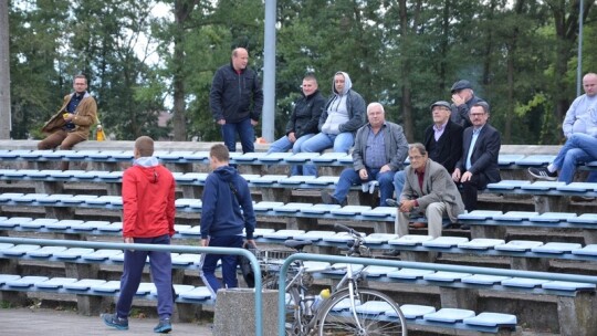 Wilga na fali. Bramka ?stadiony świata? przy Sportowej