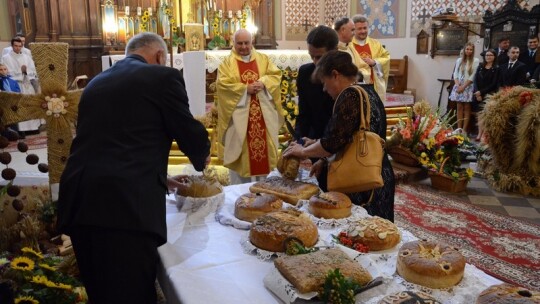 Dożynkowe święto w Miastkowie