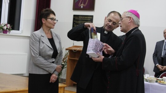 Pamięć i wdzięczność ? tablica dla ks. Józefa Szajdy