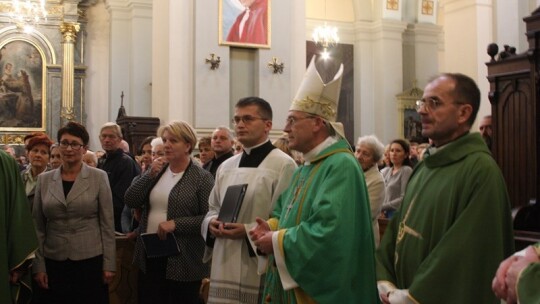 Pamięć i wdzięczność ? tablica dla ks. Józefa Szajdy