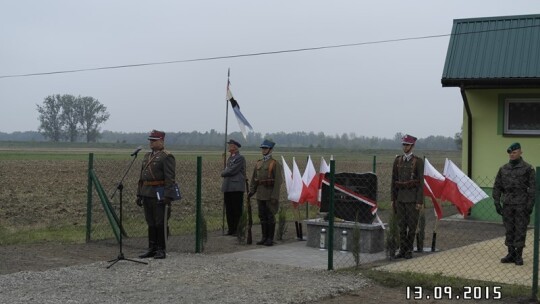 Przewóz: pamiątkowa tablica dla obrońców mostu