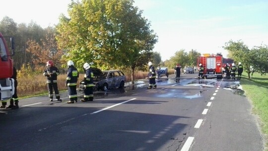 Skoda w płomieniach przy nadwiślance