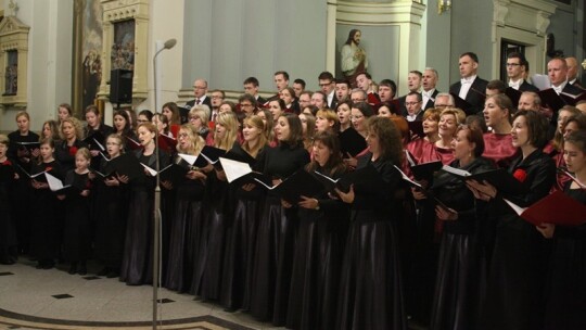 Dni Muzyki Chóralnej - finał na 6 chórów