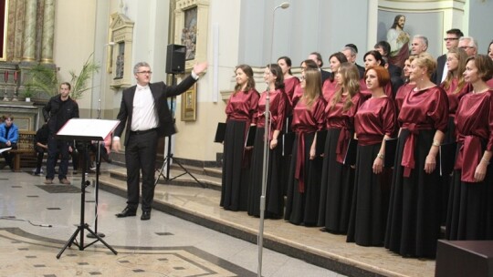 Dni Muzyki Chóralnej - finał na 6 chórów