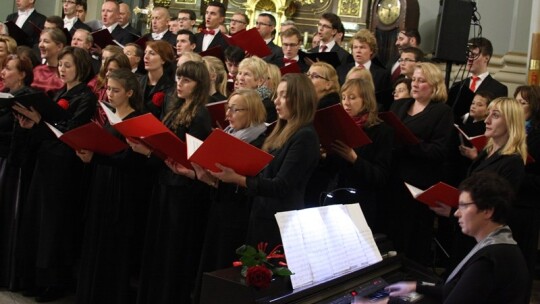 Dni Muzyki Chóralnej - finał na 6 chórów