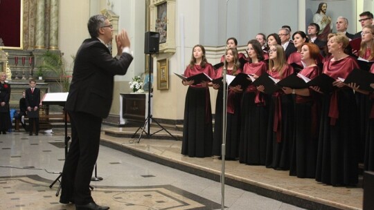 Dni Muzyki Chóralnej - finał na 6 chórów