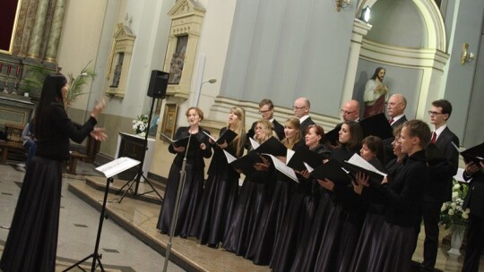 Dni Muzyki Chóralnej - finał na 6 chórów