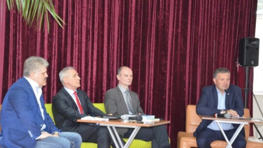 Młodzi pytają o Polskę