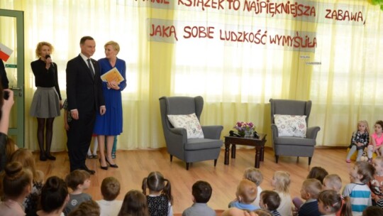 Para prezydencka opowiadała bajki w Michałówce [video]