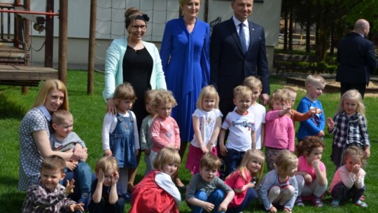 Para prezydencka opowiadała bajki w Michałówce [video]