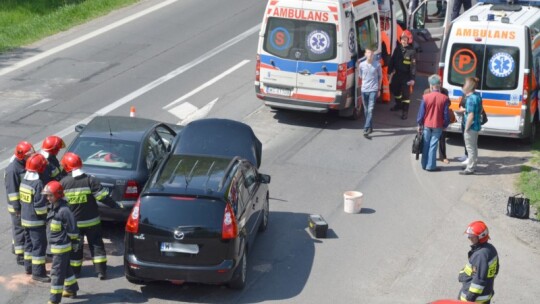 Wypadek na DK 17. Pijany wyciągnął kluczyki ze stacyjki