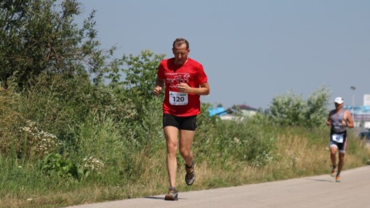 Pływali, jeździli, biegali. Triathlon garwoliński po raz trzeci