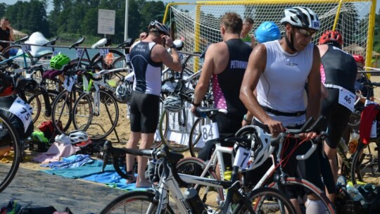 Pływali, jeździli, biegali. Triathlon garwoliński po raz trzeci