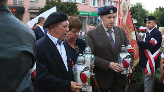 Chwała bohaterom! Godzina W w Garwolinie [video]