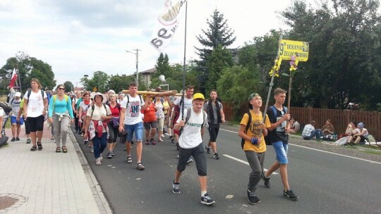 Za krokiem krok ? pielgrzymka dzień po dniu