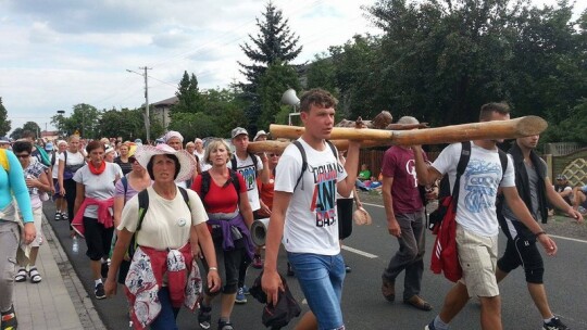 Za krokiem krok ? pielgrzymka dzień po dniu