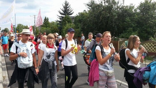 Za krokiem krok ? pielgrzymka dzień po dniu