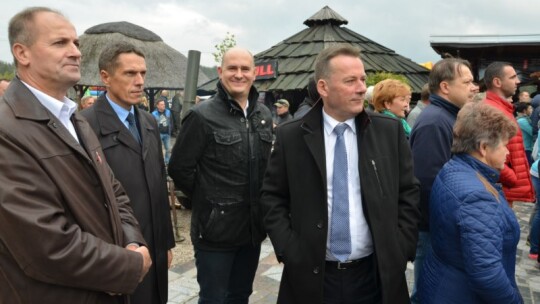 Ponad 70 tys. zł dla wójta Łukasza Szychowskiego