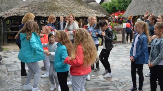 Ponad 70 tys. zł dla wójta Łukasza Szychowskiego