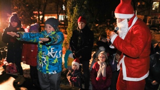 Choinka już świeci! Mikołajki z CSiK