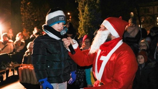 Choinka już świeci! Mikołajki z CSiK